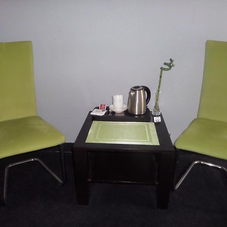 Incepcja 33 Hostel วรอตซวาฟ ภายนอก รูปภาพ