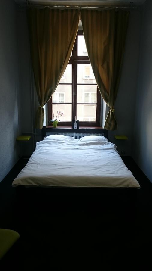 Incepcja 33 Hostel วรอตซวาฟ ภายนอก รูปภาพ