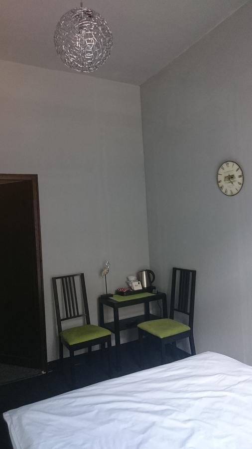 Incepcja 33 Hostel วรอตซวาฟ ภายนอก รูปภาพ