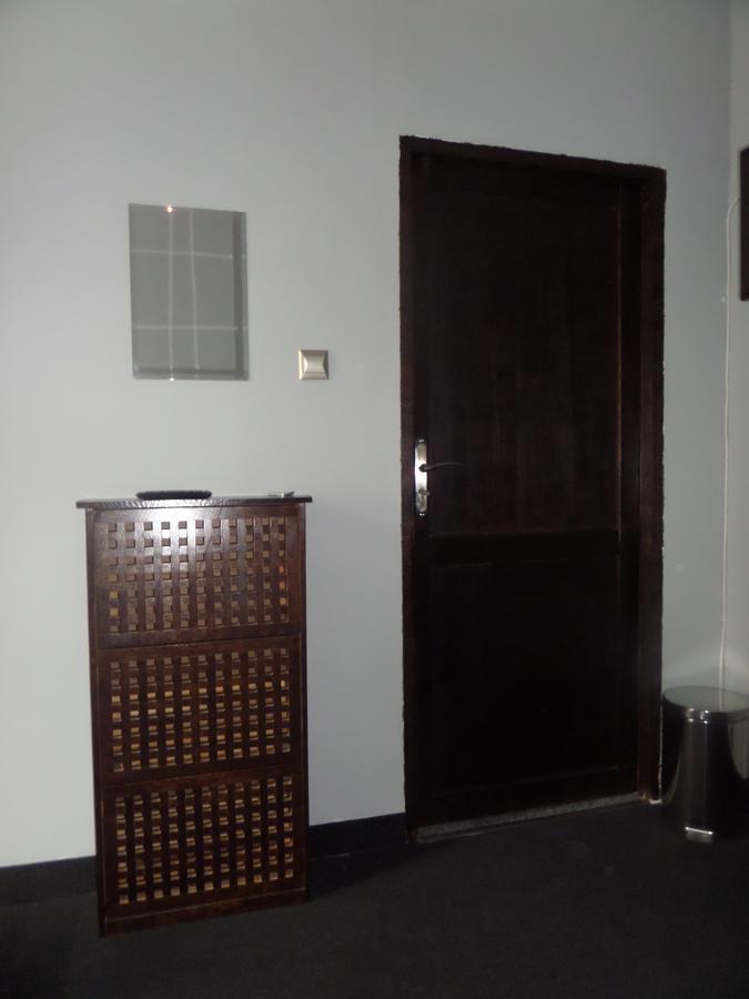 Incepcja 33 Hostel วรอตซวาฟ ภายนอก รูปภาพ
