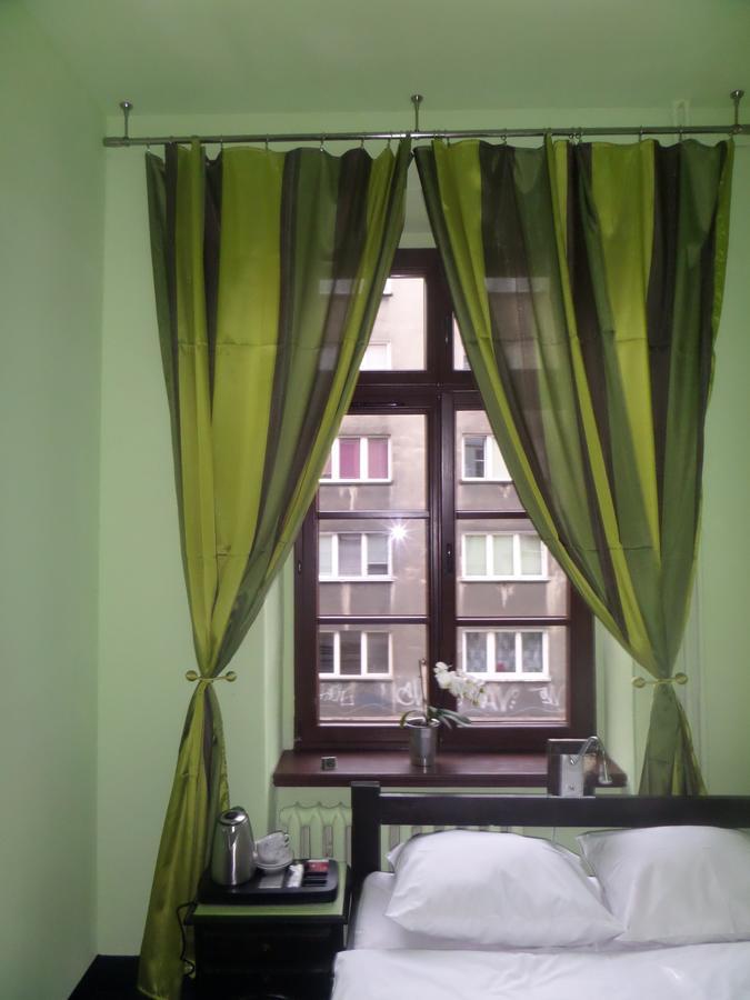 Incepcja 33 Hostel วรอตซวาฟ ภายนอก รูปภาพ